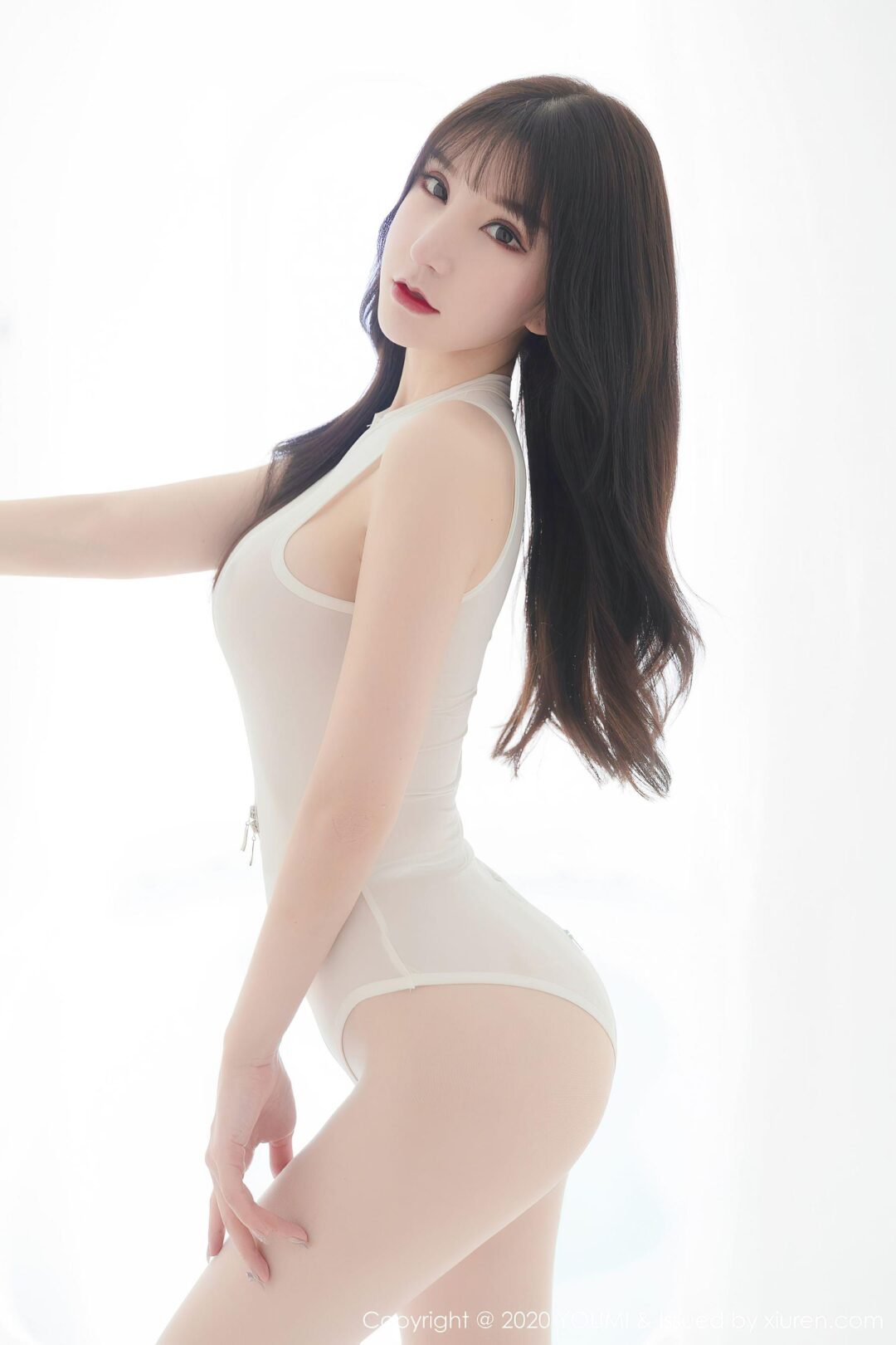 [尤蜜荟YouMi] Vol.508 周于希SandyXiuren秀人网高清美女套图写真下载-看套图看套图