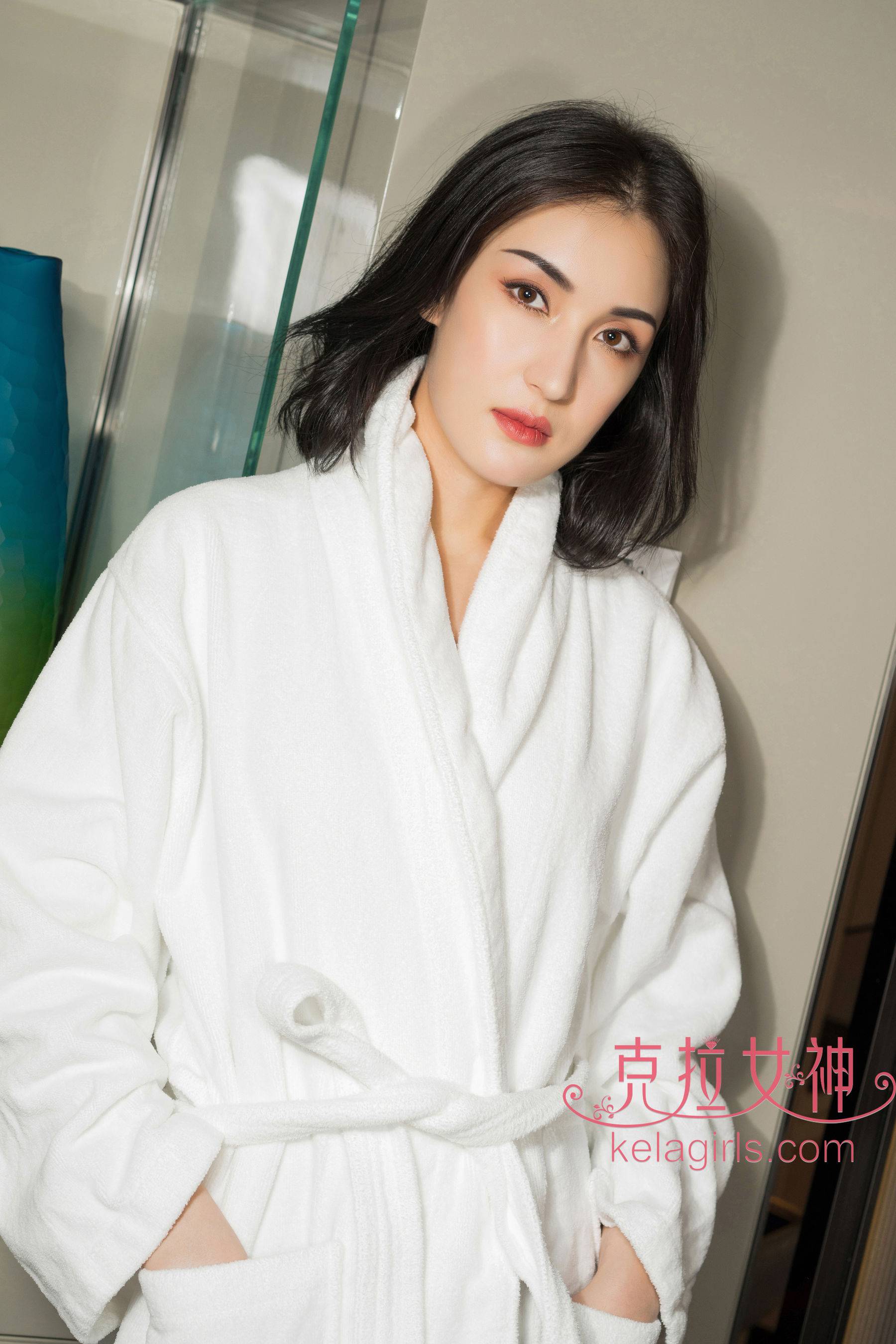 瑞莎《眉目传情》 [克拉女神Kelagirls]Xiuren秀人网高清美女套图写真下载-看套图看套图