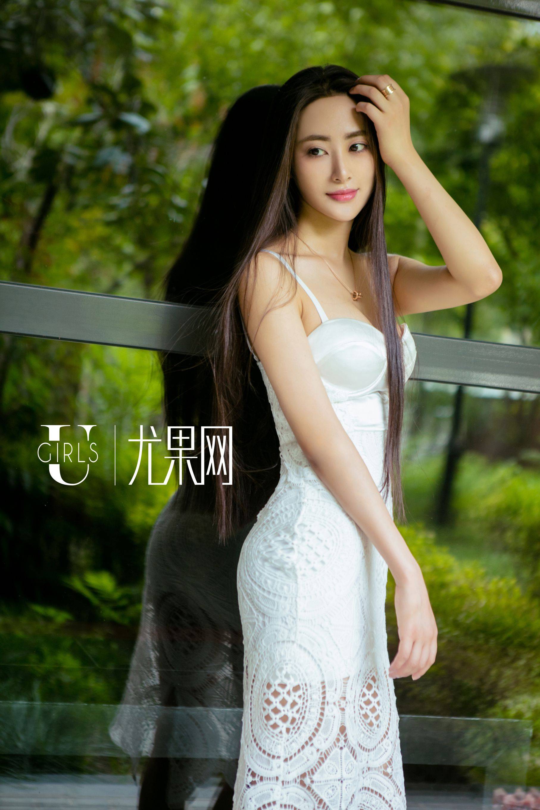 [尤果网Ugirls] U206 飞Angelababy/穆菲菲Xiuren秀人网高清美女套图写真下载-看套图看套图